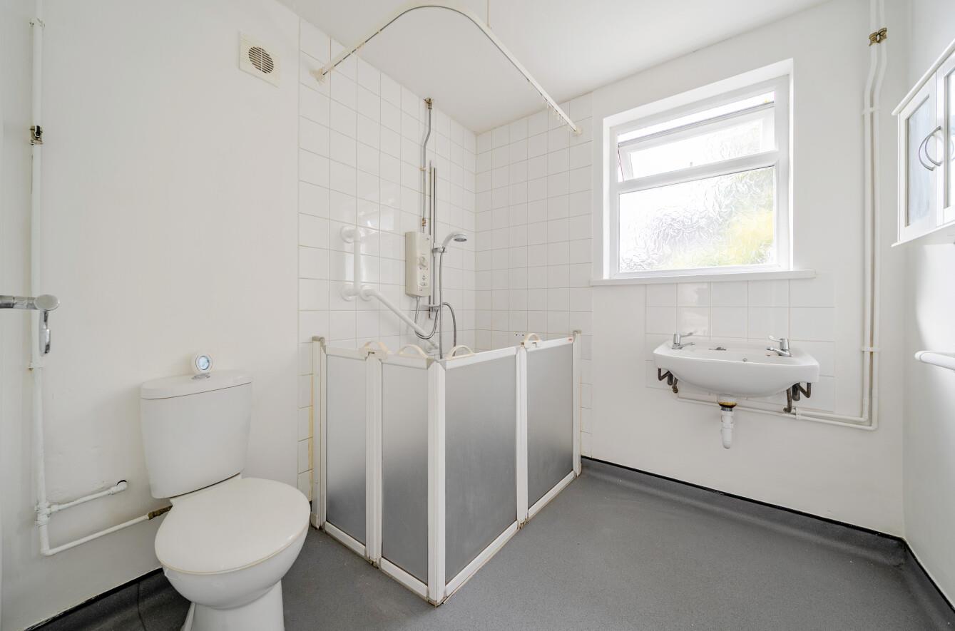 Clase Road, Morriston, Swansea, SA6 8DS